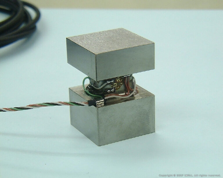 ひずみゲージ式変換器01 株式会社インパル